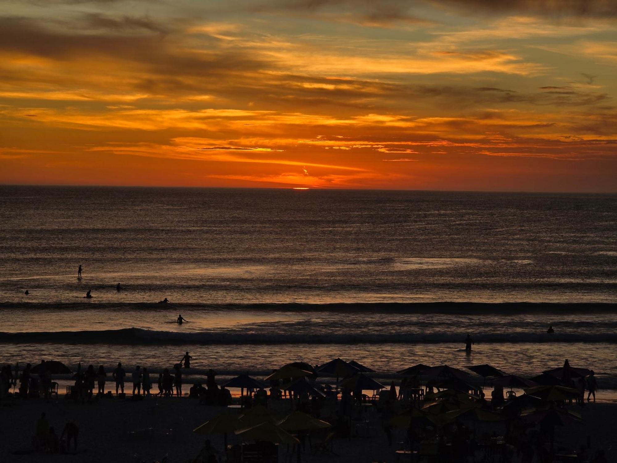 Hostel Praia Brava อาร์ไฮยัล โด กาโบ ภายนอก รูปภาพ